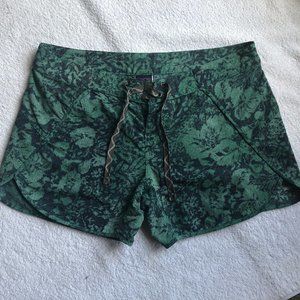 Patagonia Women's Wavefarer 3" Board Shorts